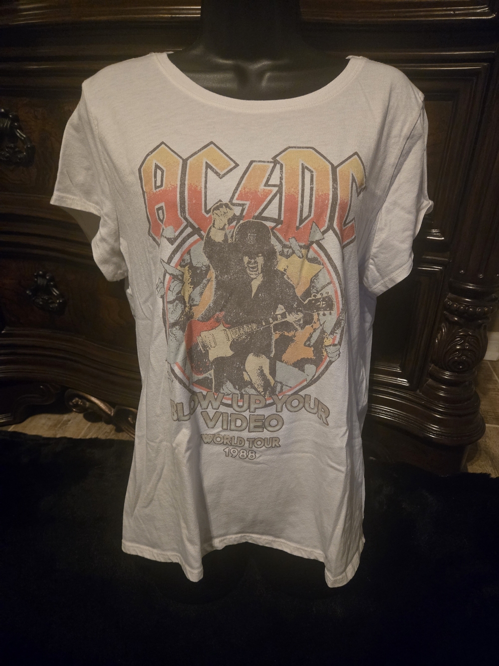 AC/DC T-Shirt L White Blow Up Your Video World Tour 1988 2022 Reprint Rock